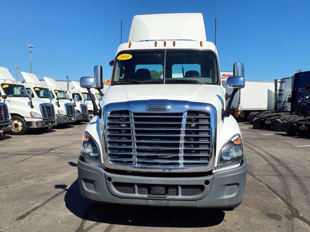 2018 Freightliner Cascadia 125 Day Cab Truck – 410HP, 12