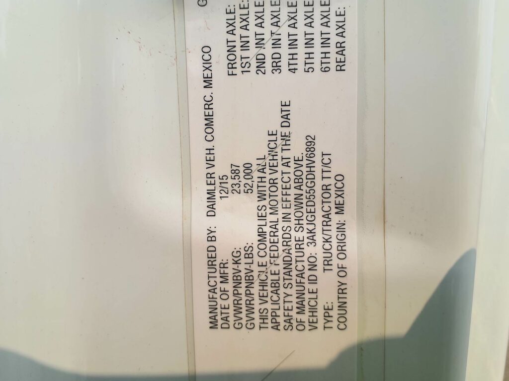 2016 Freightliner Cascadia 125 Day Cab Truck – 475HP, 10 Speed Manual