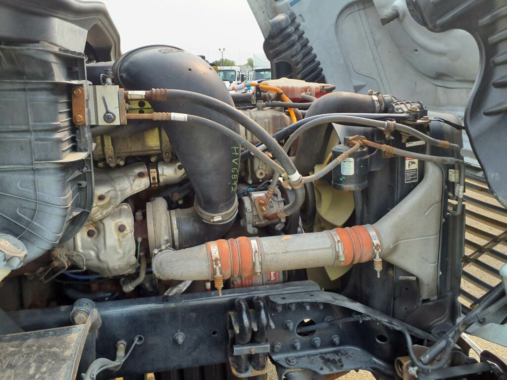 2016 Freightliner Cascadia 125 Day Cab Truck – 475HP, 10 Speed Manual