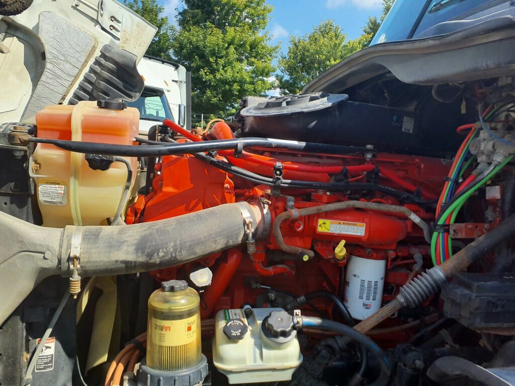 2016 Freightliner Cascadia 125 Day Cab Truck – 450HP, 10 Speed Manual