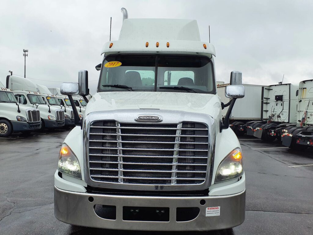 2017 Freightliner Cascadia 125 Day Cab Truck – 450HP, 10 Speed Manual
