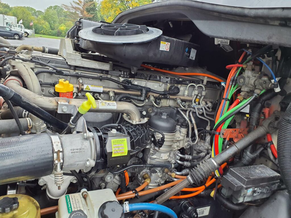 2017 Freightliner Cascadia 125 Day Cab Truck – 450HP, 10 Speed Manual