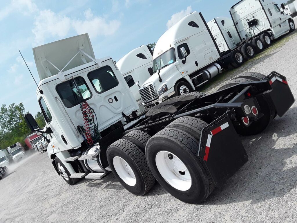 2018 Freightliner Cascadia 125 Day Cab Truck – 450HP, 10