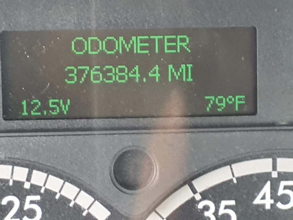 2018 Freightliner Cascadia 125 Day Cab Truck – 455HP, 10 Speed Manual