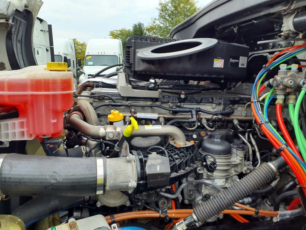 2018 Freightliner Cascadia 126 Day Cab Truck – 410HP, 10 Speed Manual