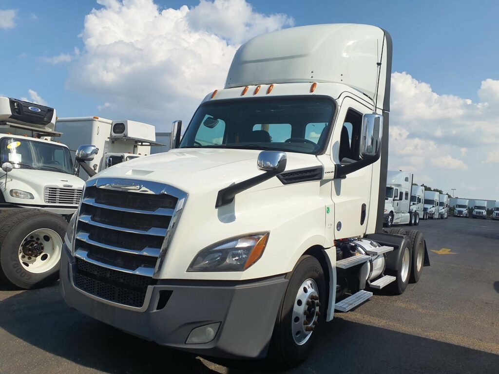 2019 Freightliner Cascadia 126 Day Cab Truck – 450HP, 12