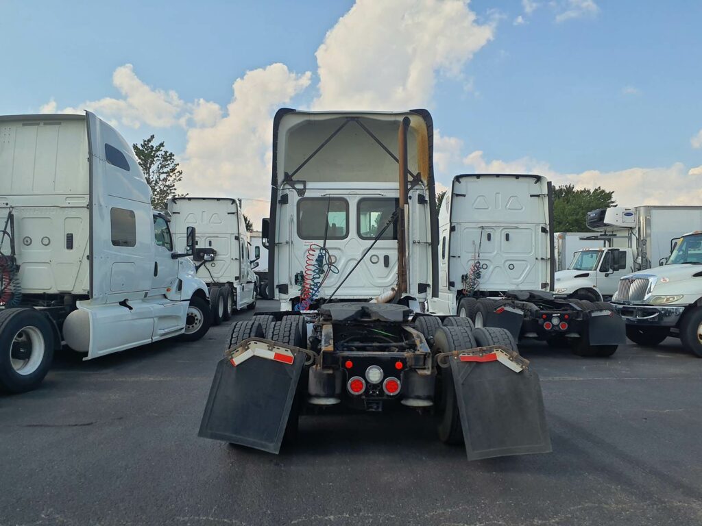 2019 Freightliner Cascadia 126 Day Cab Truck – 450HP, 12