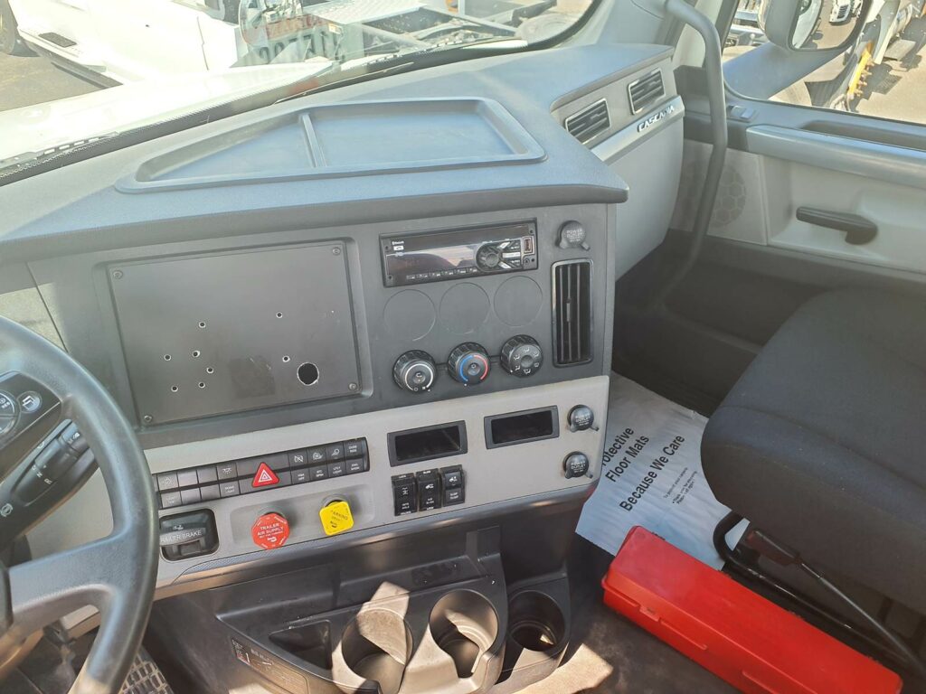 2019 Freightliner Cascadia 126 Day Cab Truck – 450HP, 12