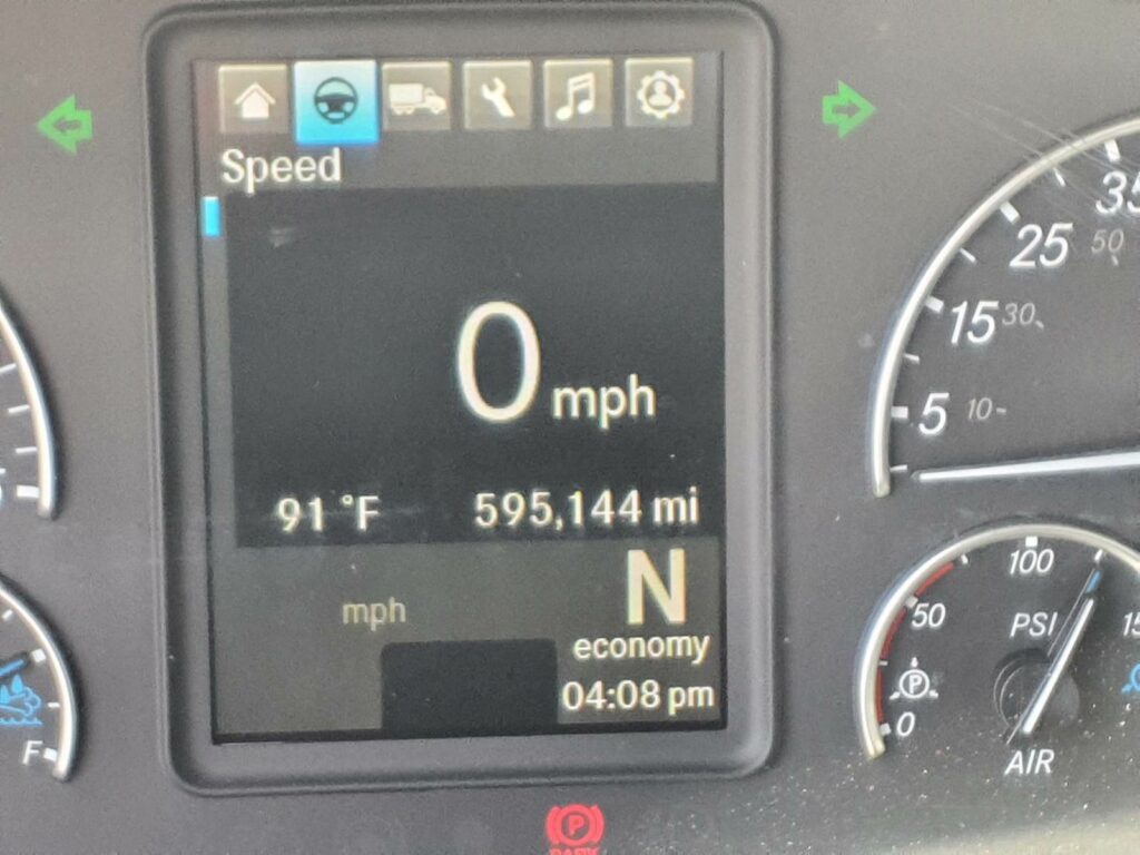 2019 Freightliner Cascadia 126 Day Cab Truck – 450HP, 12