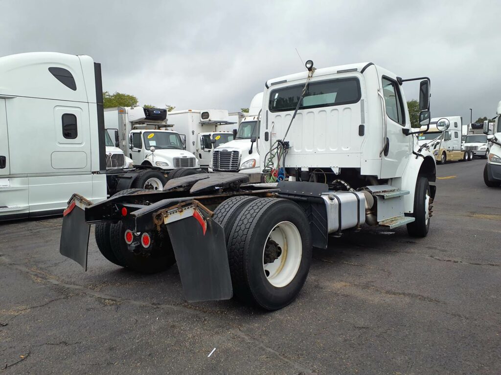 2016 Freightliner M2 106 Single Axle Day Cab Truck – 270HP, 9 Speed Manual