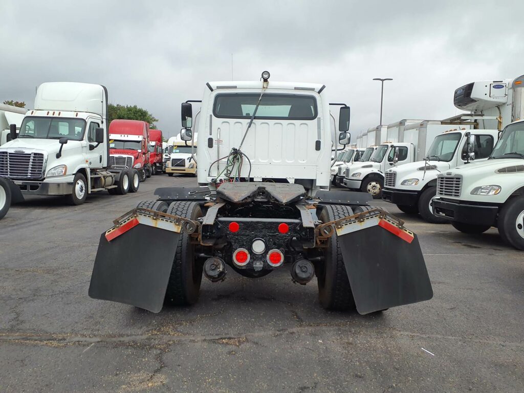 2016 Freightliner M2 106 Single Axle Day Cab Truck – 270HP, 9 Speed Manual