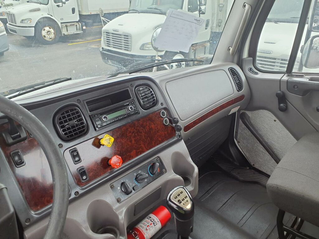 2016 Freightliner M2 106 Single Axle Day Cab Truck – 270HP, 9 Speed Manual