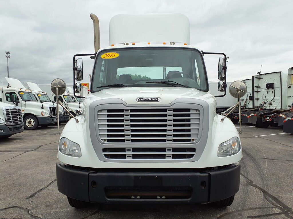 2015 Freightliner M2 112 Single Axle Day Cab Truck – 410HP, 10