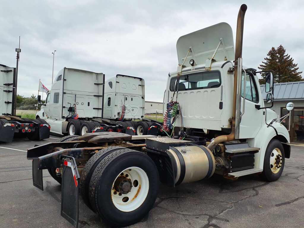 2015 Freightliner M2 112 Single Axle Day Cab Truck – 410HP, 10