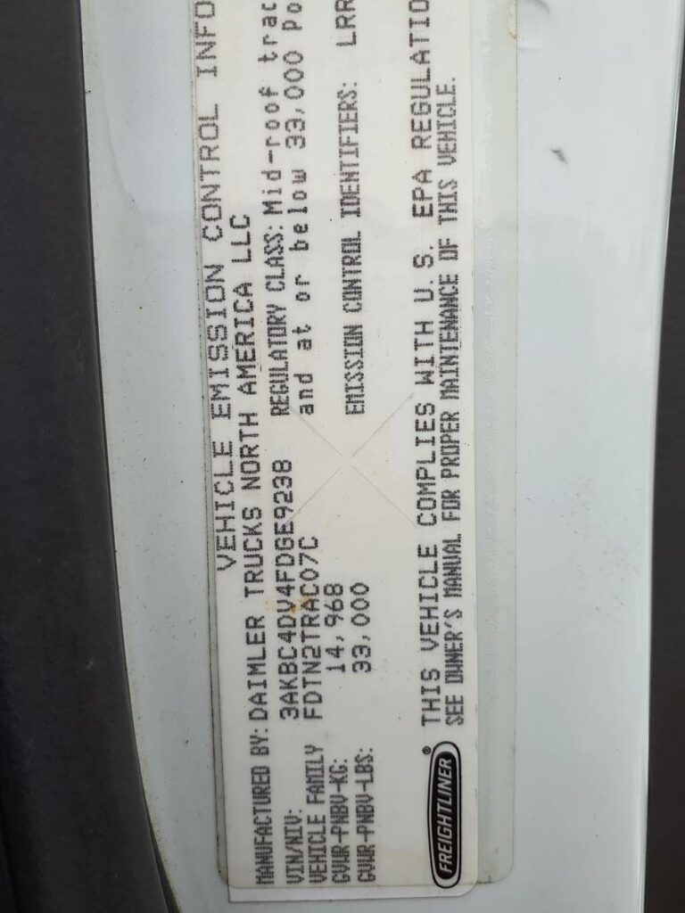 2015 Freightliner M2 112 Single Axle Day Cab Truck – 410HP, 10