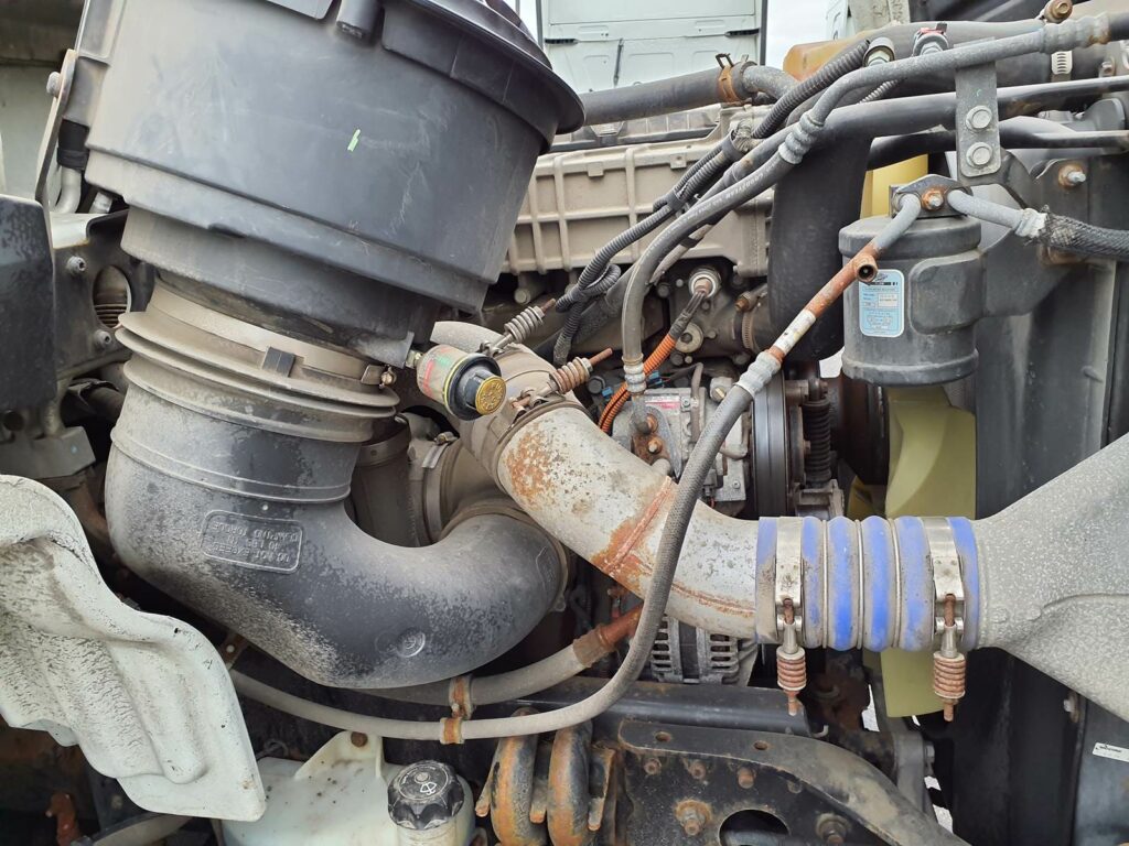 2015 Freightliner M2 112 Single Axle Day Cab Truck – 410HP, 10