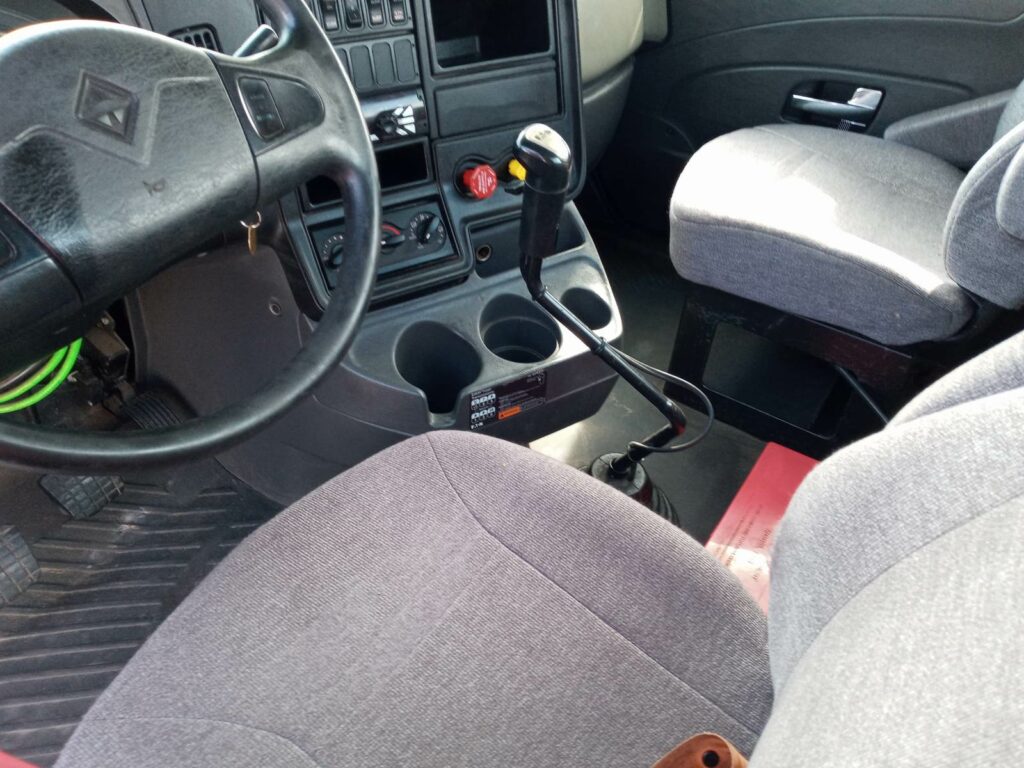 2014 International ProStar Single Axle Day Cab Truck – 410HP, 10 Speed Manual