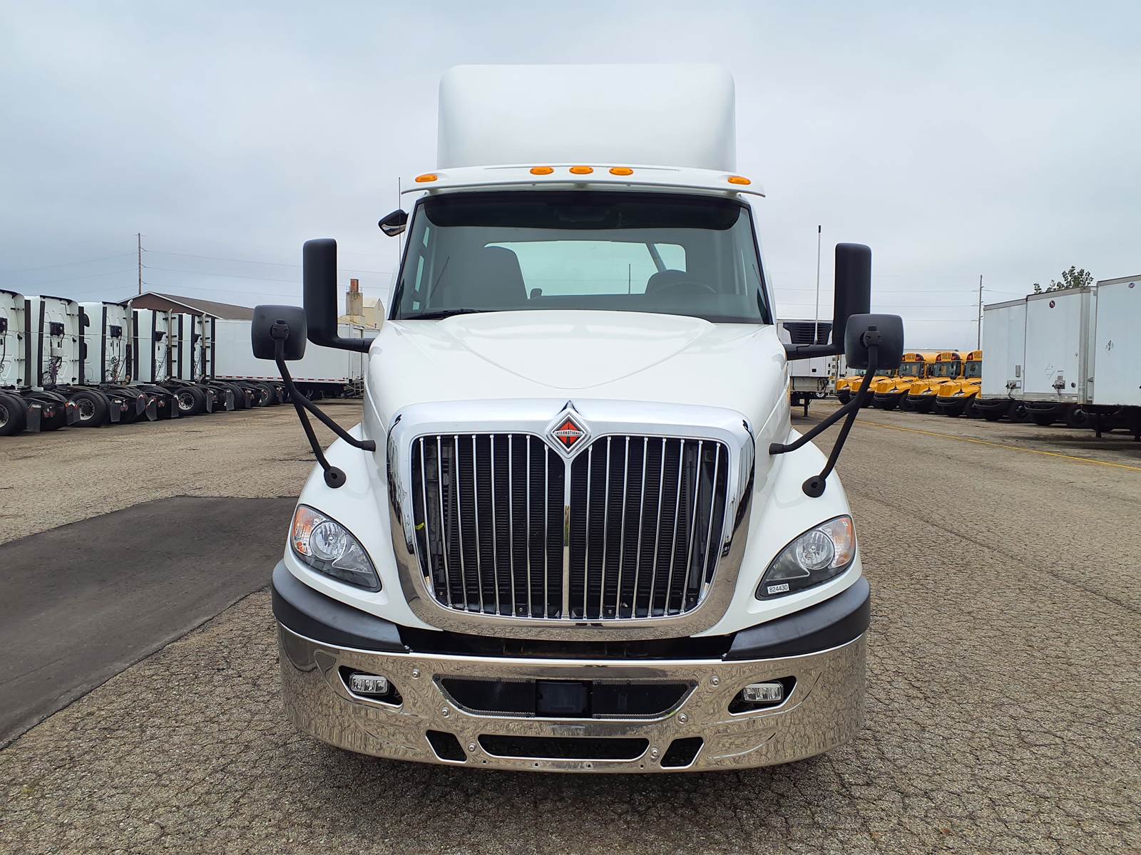 2019 International RH613 DAYCAB S/A Single Axle Day Cab Truck - A26'17 ...