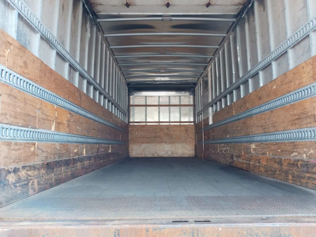 2016 Freightliner M2 106 26 ft Box Truck – 280HP, 9, Roll up Door