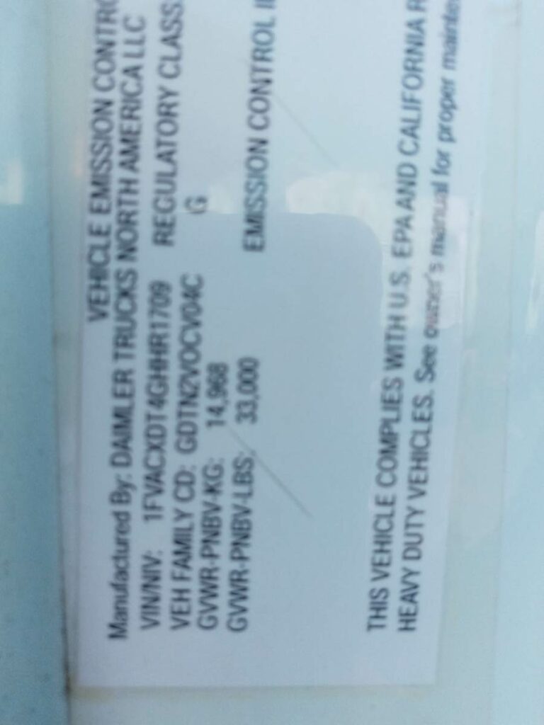 2016 Freightliner M2 106 26 ft Box Truck – 280HP, 9, Roll up Door