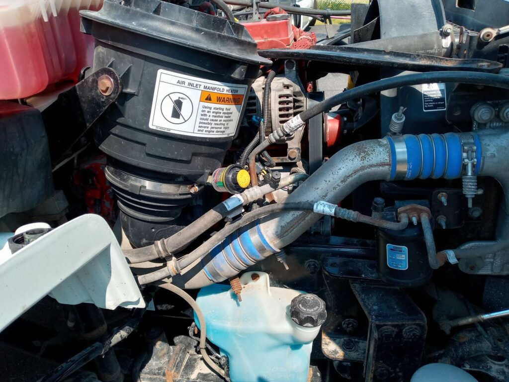 2016 Freightliner M2 106 26 ft Box Truck – 280HP, 9, Roll up Door