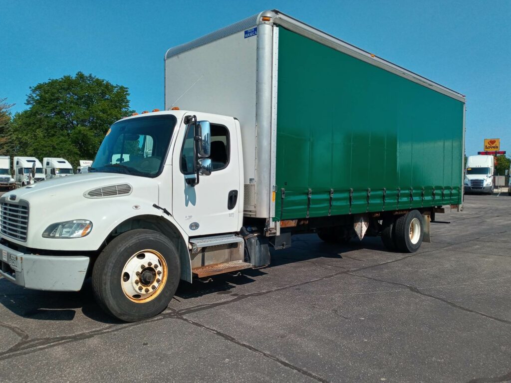 2017 Freightliner M2 106 26 ft Box Truck – 240HP, 9, Swing Door