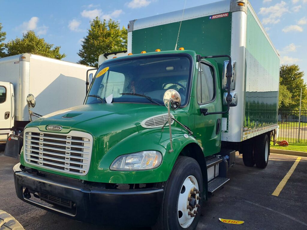 2016 Freightliner M2 106 18 ft Box Truck – 240HP, 9, Roll up Door, Liftgate