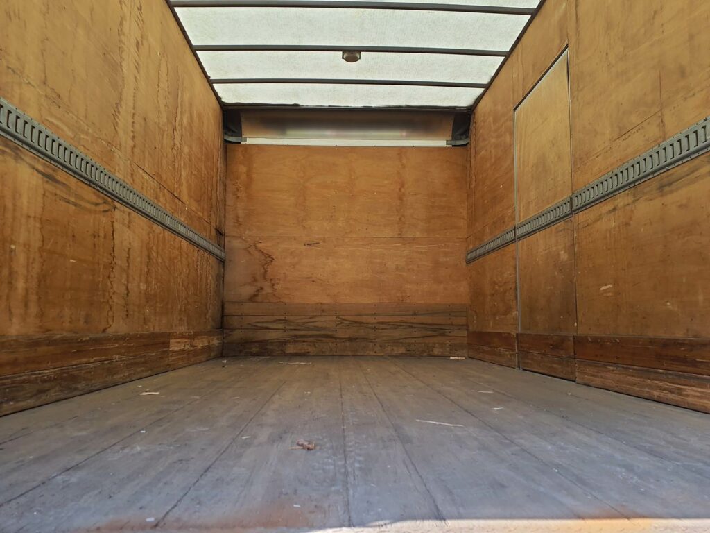 2016 Freightliner M2 106 18 ft Box Truck – 240HP, 9, Roll up Door, Liftgate