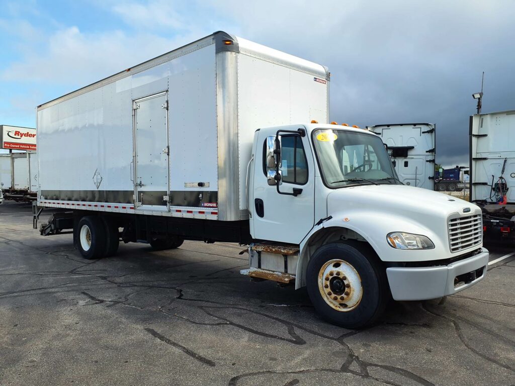 2018 Freightliner M2 106 26 ft Box Truck – 240HP, 9, Roll up Door, Liftgate