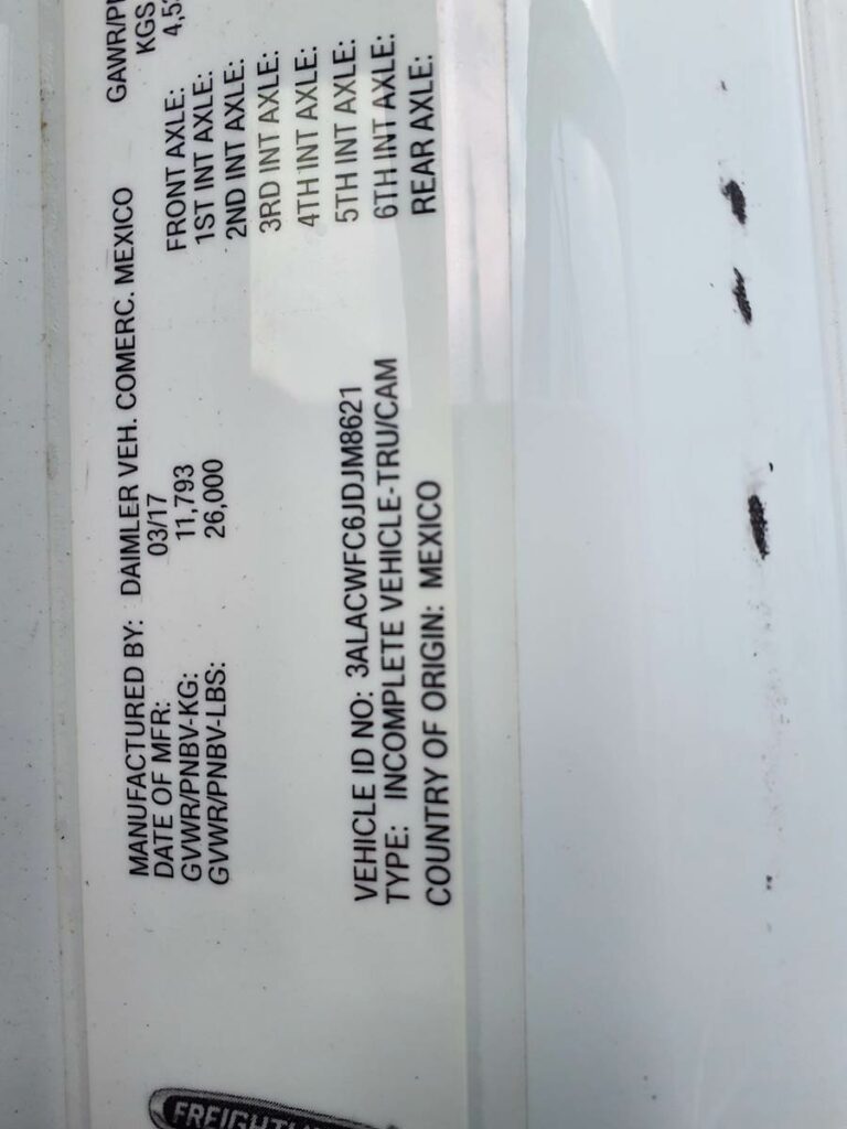 2018 Freightliner M2 106 26 ft Box Truck – 240HP, 9, Roll up Door, Liftgate