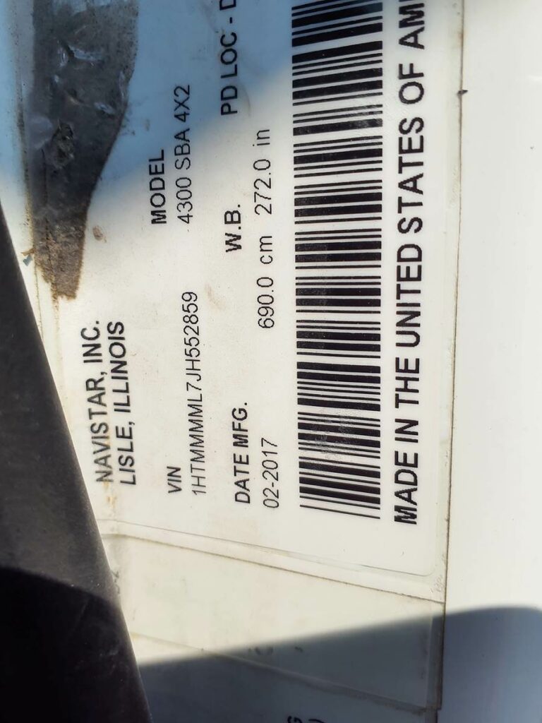 2018 International 4300 26 ft Box Truck – 240HP, 6, Roll up Door, Liftgate