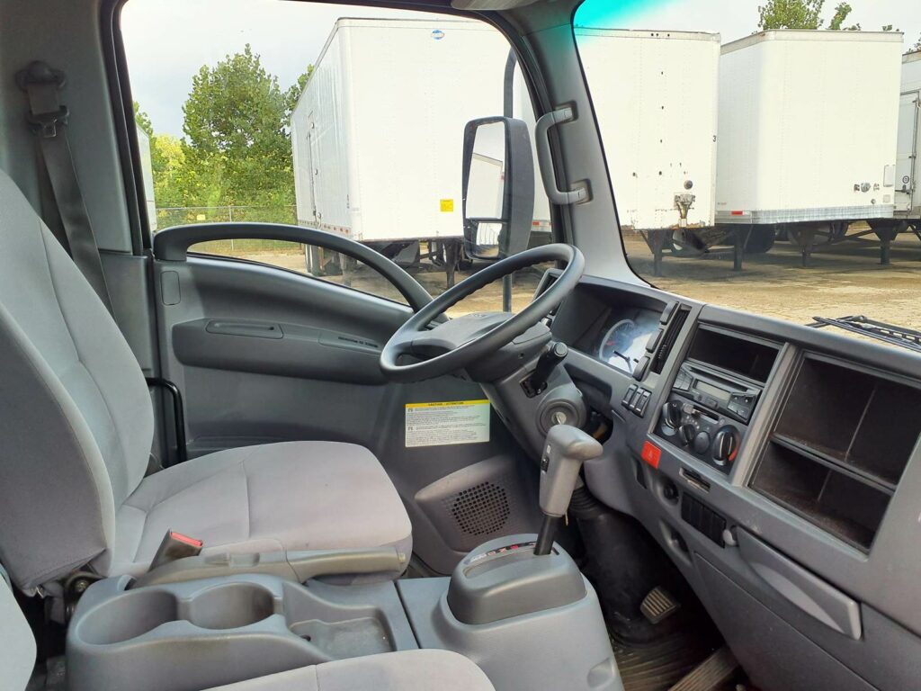 2018 Isuzu NPR 16 ft Box Truck – 215HP, 6, Roll up Door