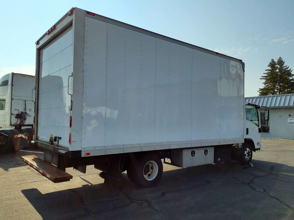 2015 Isuzu NPR HD 18 ft Box Truck - 215HP, 6, Roll up Door - HandshakeFleet