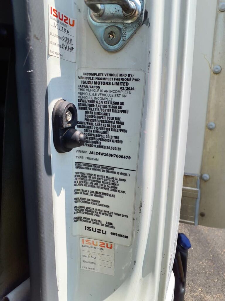 2017 Isuzu NPR HD 16 ft Box Truck – 215HP, 6, Roll up Door, Liftgate