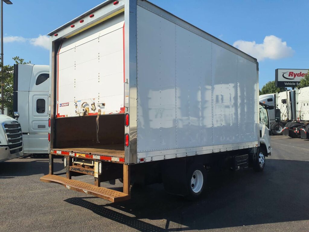 2015 Isuzu NPR HD 16 ft Box Truck – 215HP, 6, Roll up Door