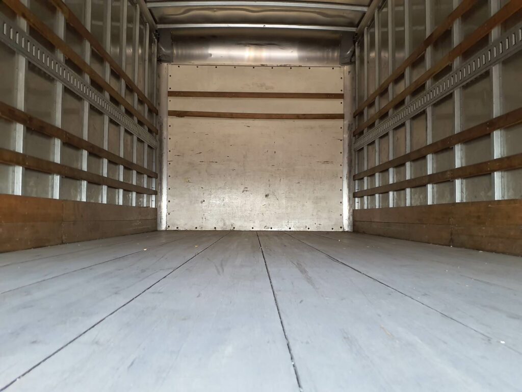 2017 Isuzu NPR HD 16 ft Box Truck – 215HP, 6, Roll up Door, Liftgate