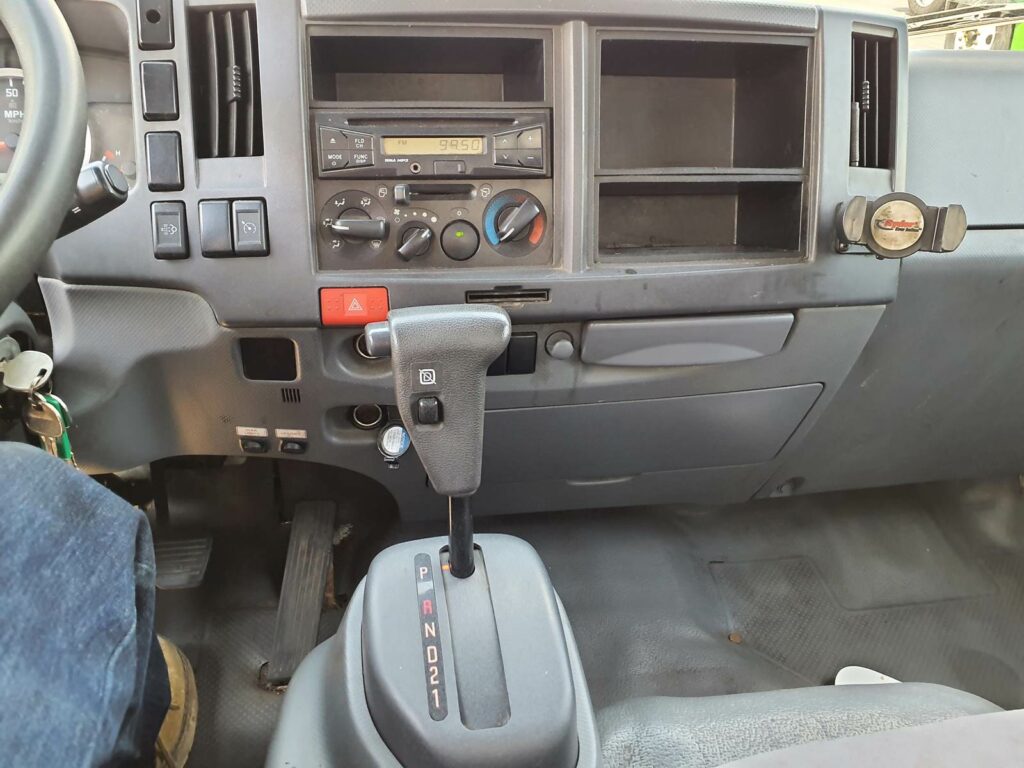 2017 Isuzu NPR HD 16 ft Box Truck – 215HP, 6, Roll up Door, Liftgate