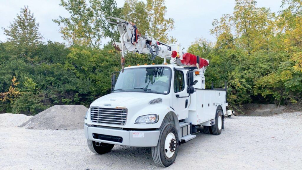 2017 Freightliner M2 106 Digger Derrick Truck