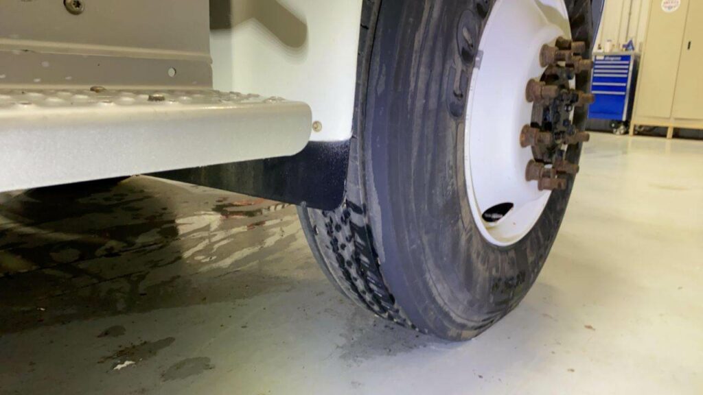 2017 Freightliner M2 106 Digger Derrick Truck