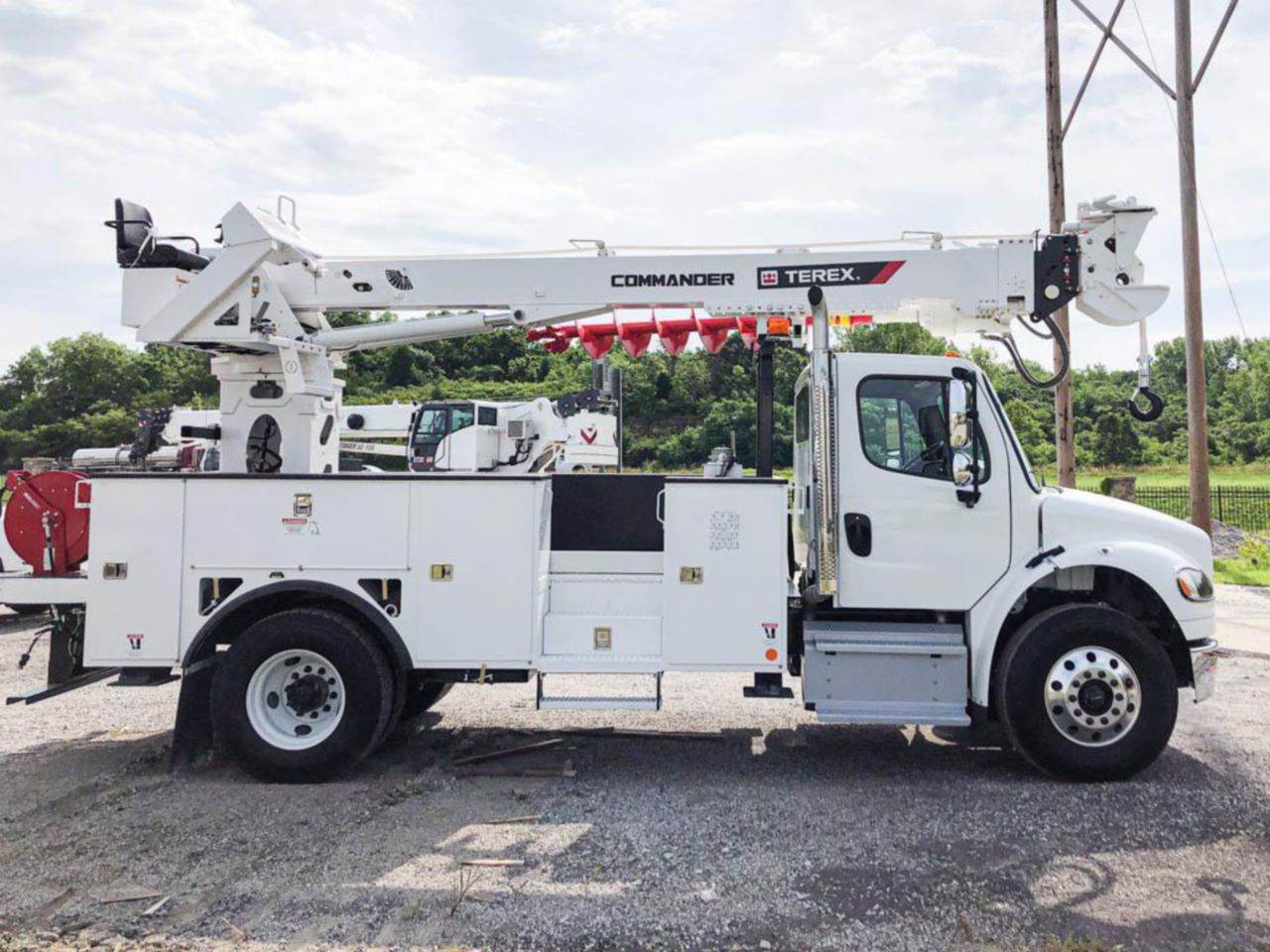 2024 Freightliner M2 106 Digger Derrick Truck - Cummins, 300HP ...