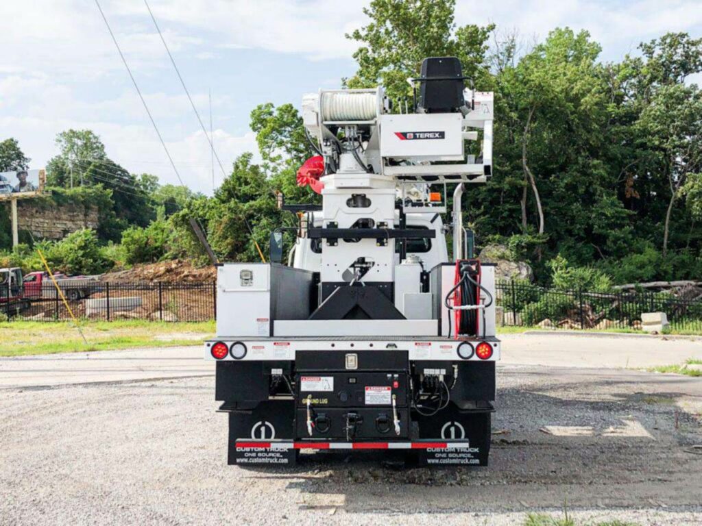 2024 Freightliner M2 106 Digger Derrick Truck – Cummins, 300HP, Automatic