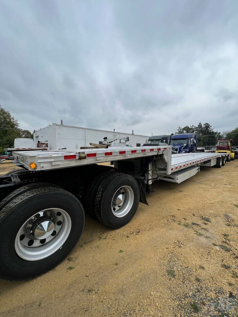 2020 Reitnouer 53ft Drop Deck Trailer – All Aluminum, Aluminum Floor, Rear Sliding Axle, Toolboxes, Ramps