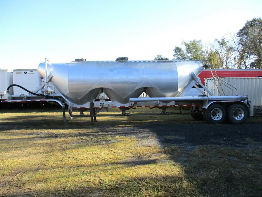 2020 Southern Welding ALUMINUM 1000 CUBIC FT PNEUMATIC TANKER