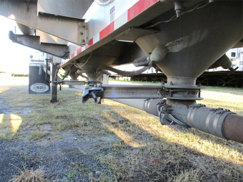 2020 Southern Welding ALUMINUM 1000 CUBIC FT PNEUMATIC TANKER