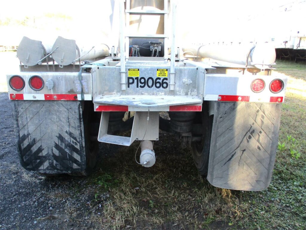 2020 Southern Welding ALUMINUM 1000 CUBIC FT PNEUMATIC TANKER