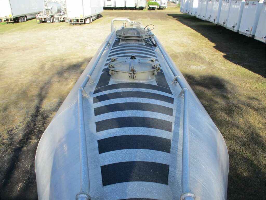 2020 Southern Welding ALUMINUM 1000 CUBIC FT PNEUMATIC TANKER