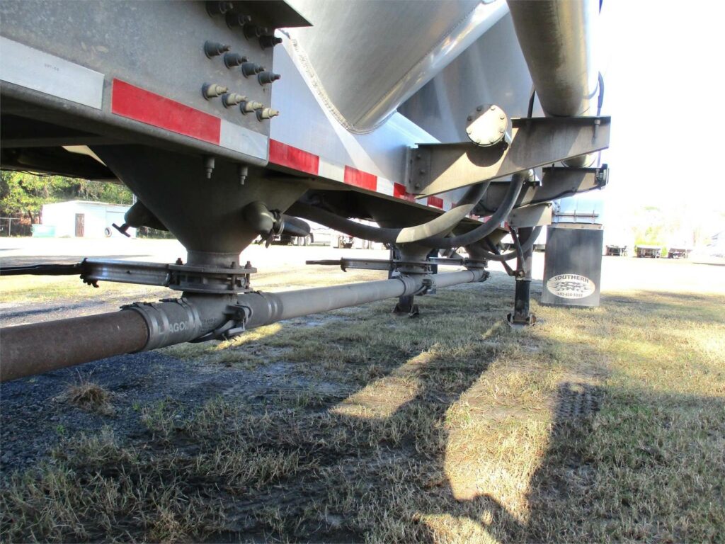 2020 Southern Welding ALUMINUM 1000 CUBIC FT PNEUMATIC TANKER