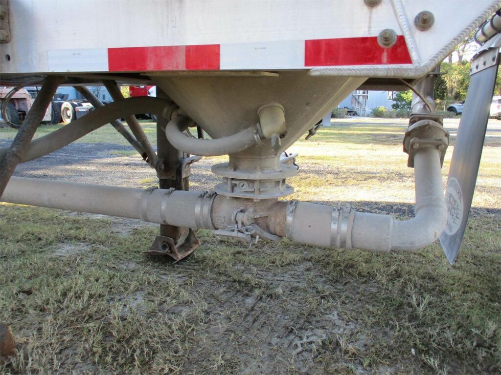 2020 Southern Welding ALUMINUM 1000 CUBIC FT PNEUMATIC TANKER