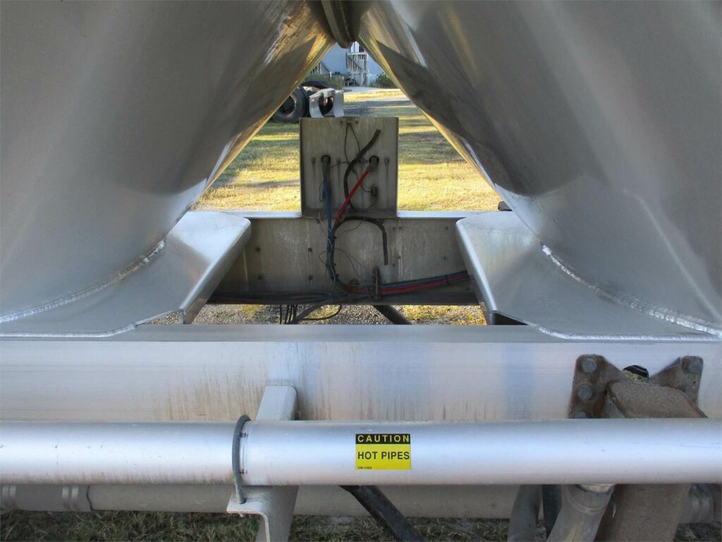 2020 Southern Welding ALUMINUM 1000 CUBIC FT PNEUMATIC TANKER