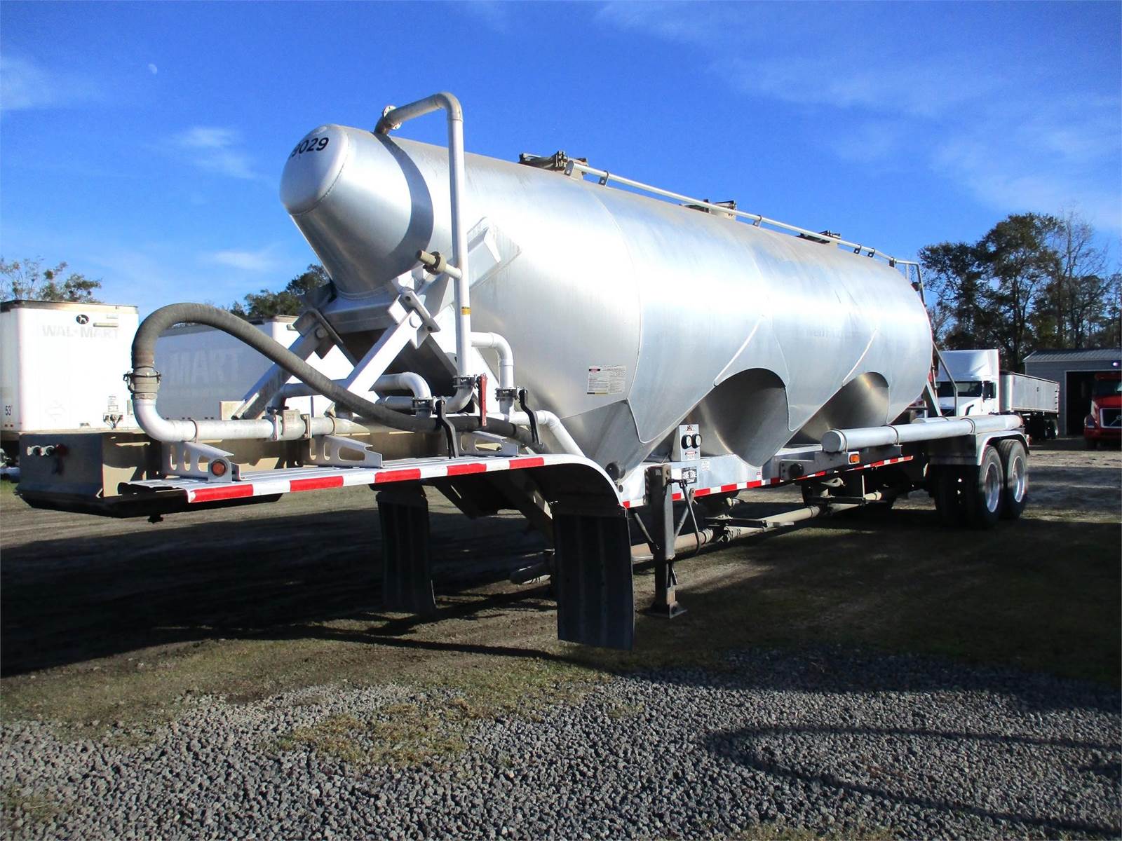 2019 Southern Welding ALUMINUM 1000 CUBIC FT PNEUMATIC TANKER